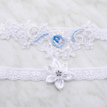 Svatební podvazek krajkový bílo modrý FDR