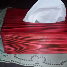 Krabička na kapesníky - krása dřeva červená na přání