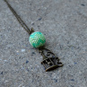 Zelená klícka - náhrdelník