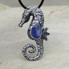 Mořský koník - náhrdelník s lapis lazuli
