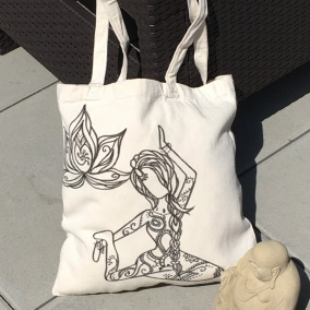 Bavlněná taška přírodní s kresbou jogínky