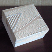 Dárková krabička - okrovo-béžový reliéf
