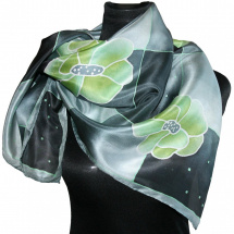 Malovaný hedvábný šátek: Zelené květy