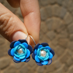 Náušnice modré květy visací
