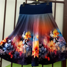 Půlkolová sukně - květy na duhové S - XXL