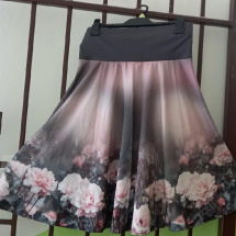 Půlkolová sukně - čajové růže S - XXL