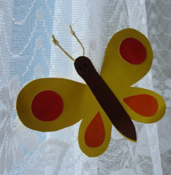 Motýlek na záclonu