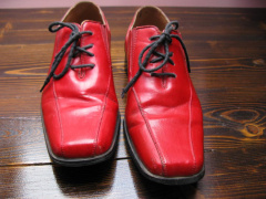 Nabarvené pánské boty pro dámy