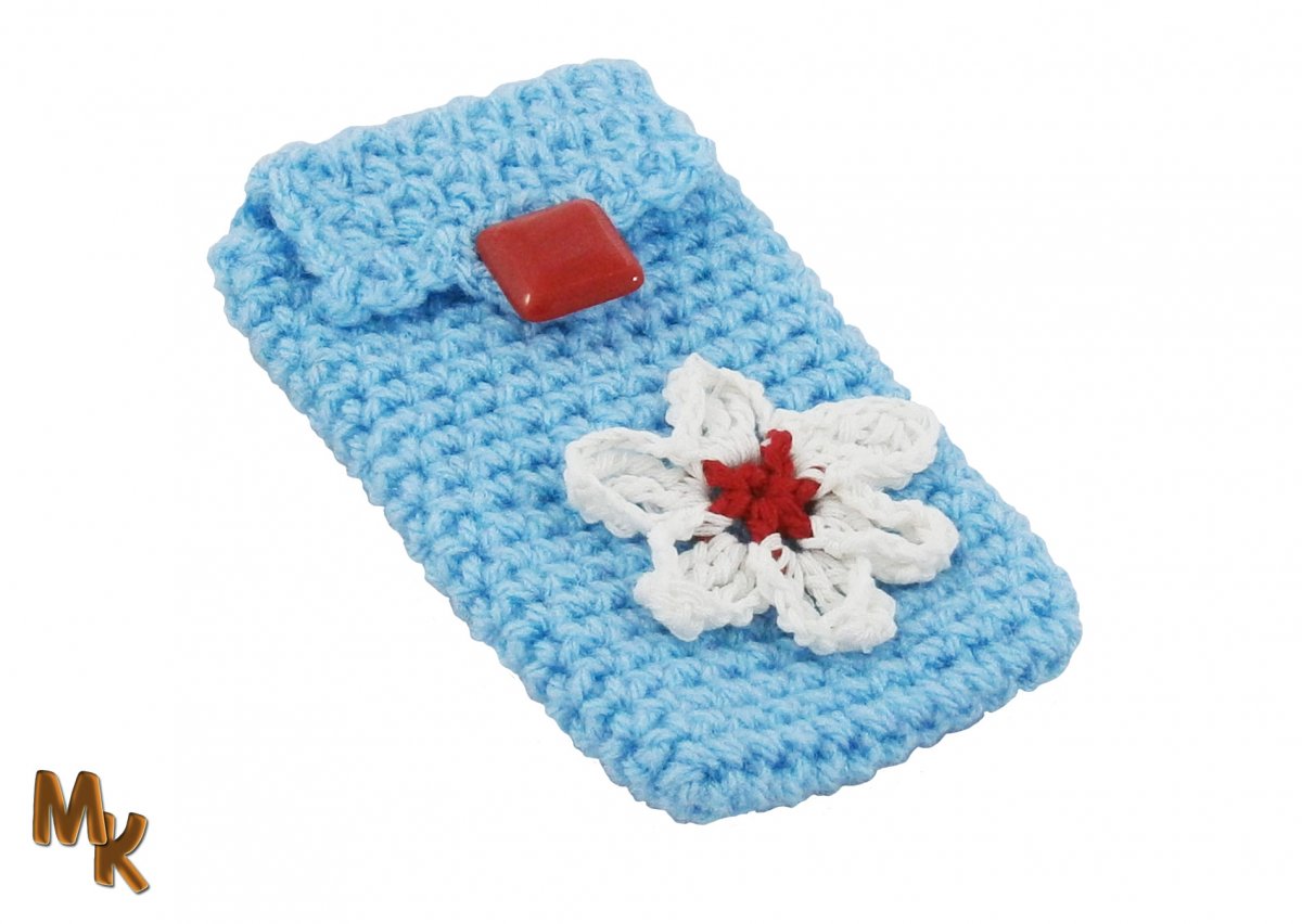 Modrý obal s bílým květem