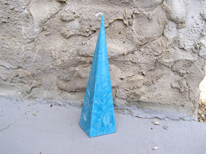 Svíčka vonná z palmového vosku - jehlan - modrá