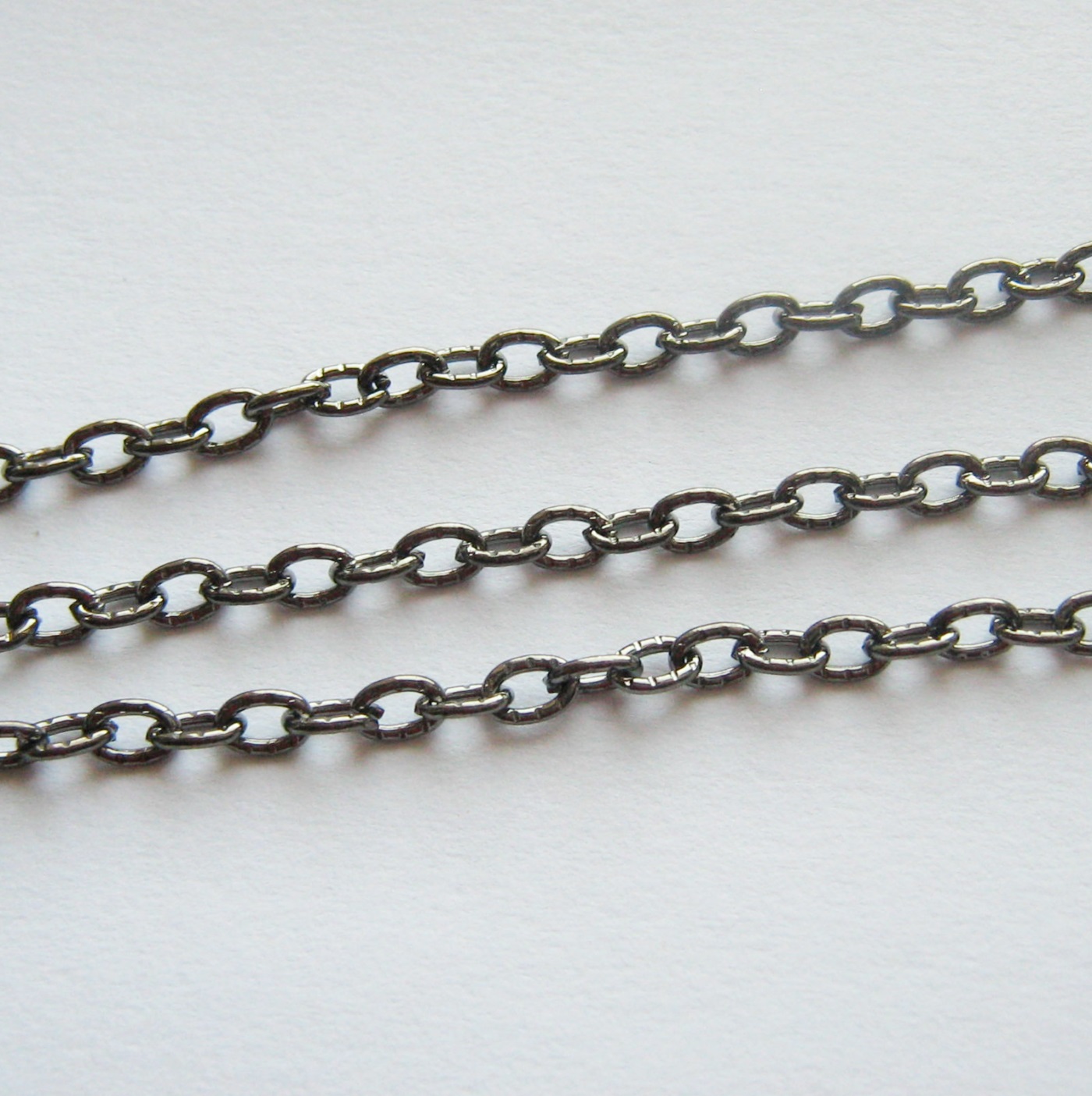 Řetízek 4 x 3 mm 1 m