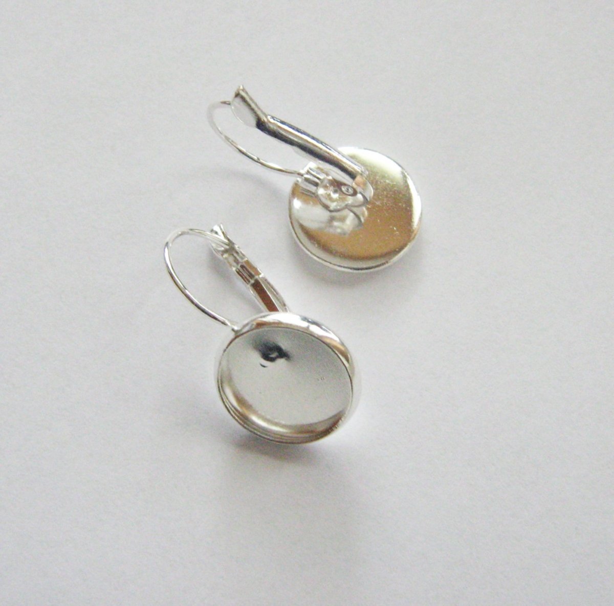 Náušnice 25 x 14 mm 2 ks