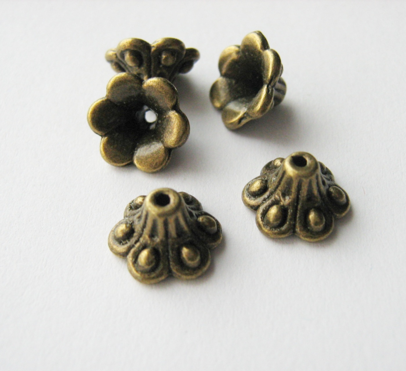 Kaplik cca 10 mm x 6 mm - 10 ks