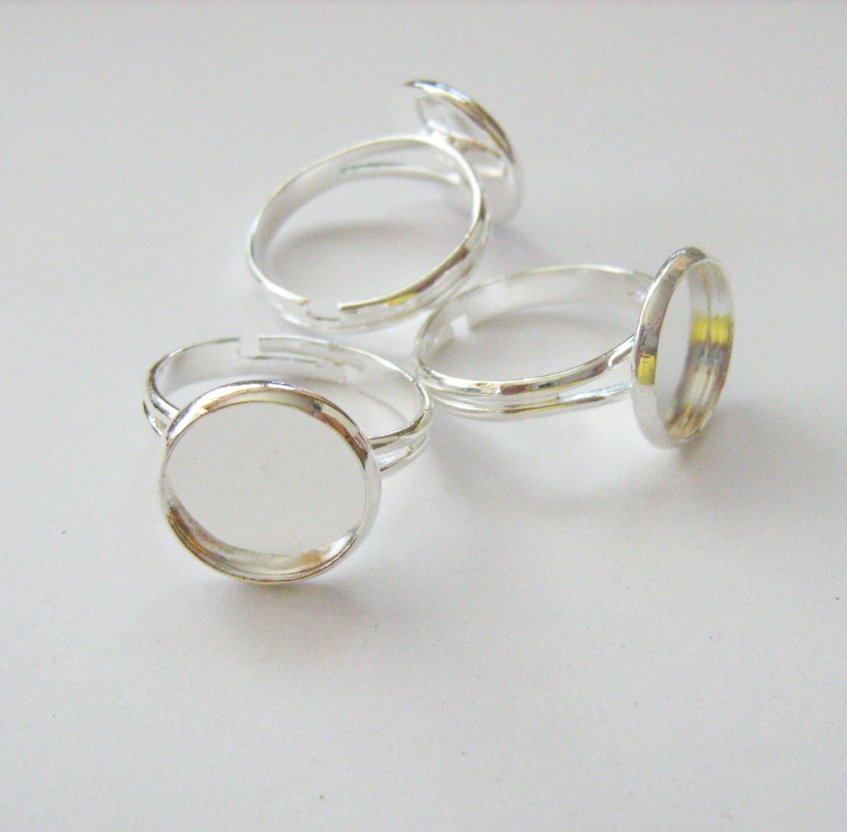 Prsten s lůžkem 12 mm 1ks