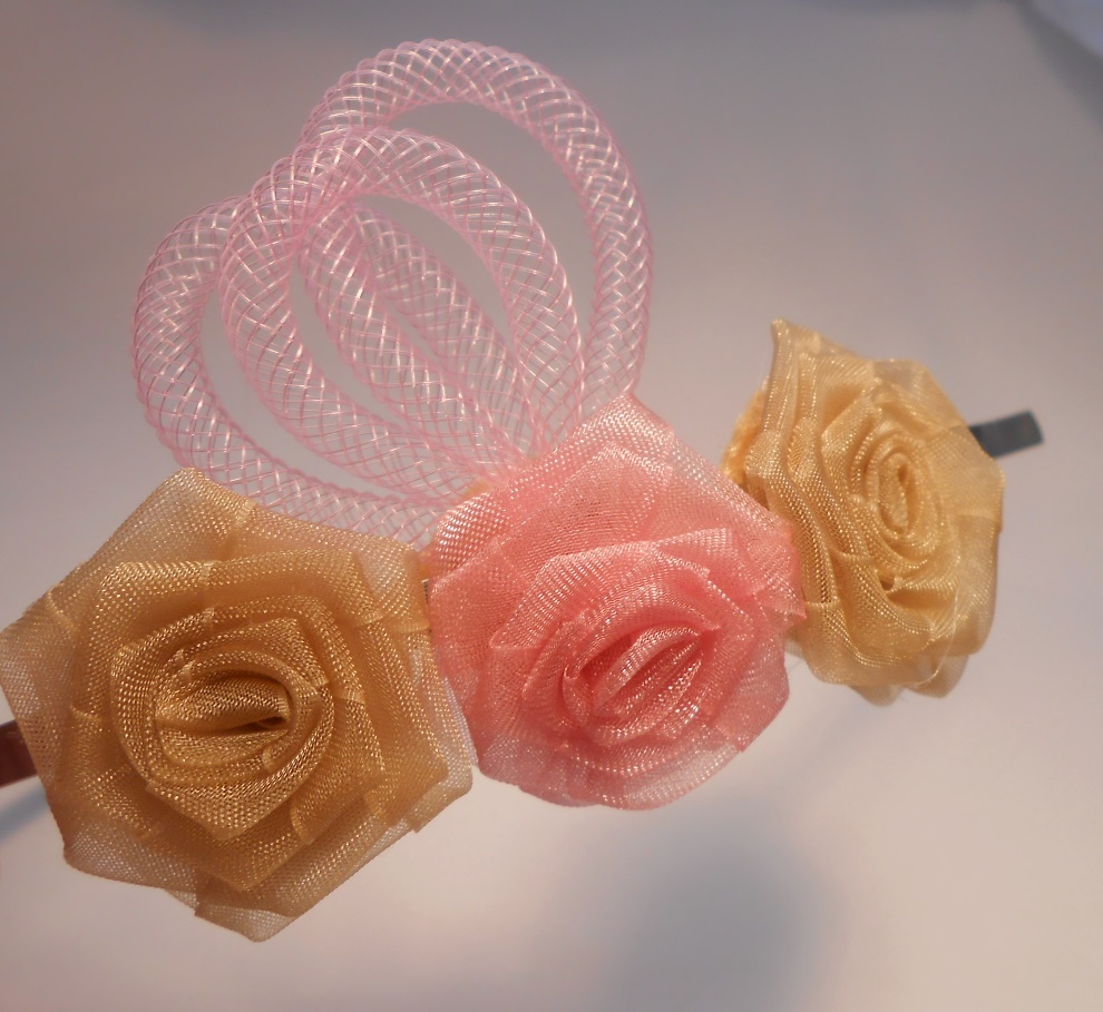 Čelenka růžičková