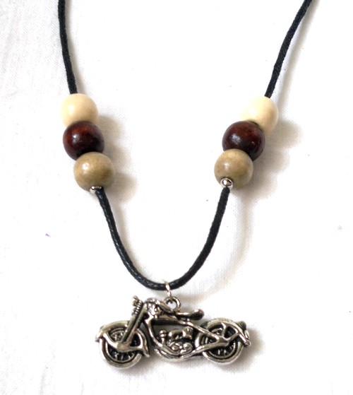 Náhrdelník s motorkou