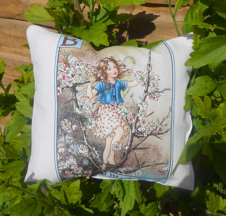 Levandulový polštářek "B - Černý keř"