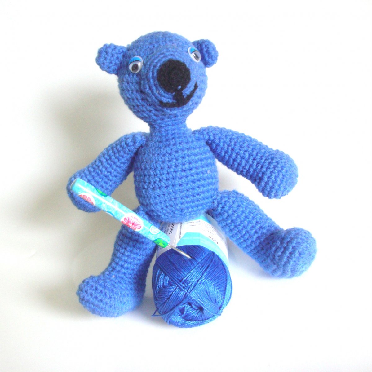 Matýsek - háčkovaný medvídek