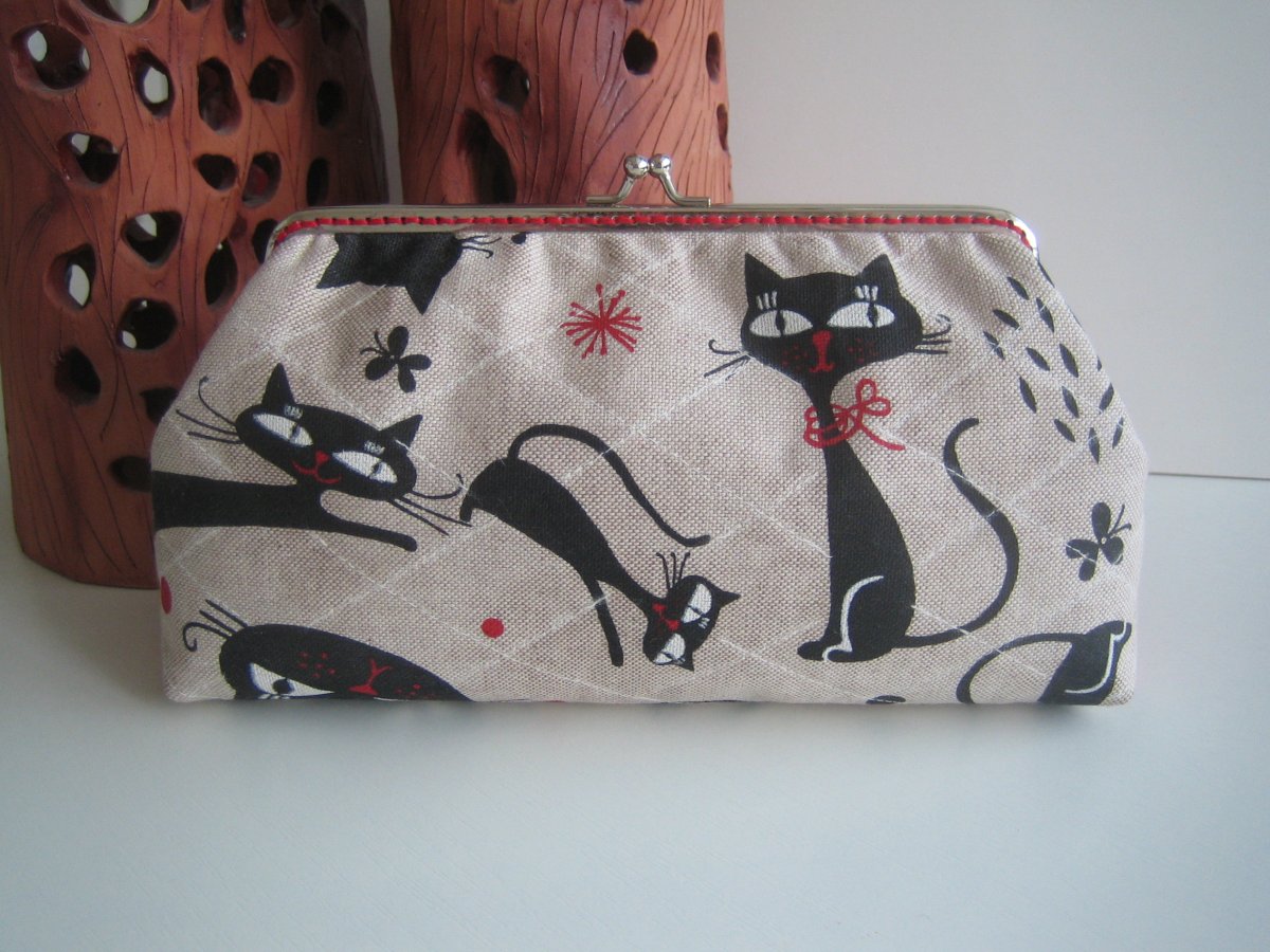 Kočky na režné s puntíky :))