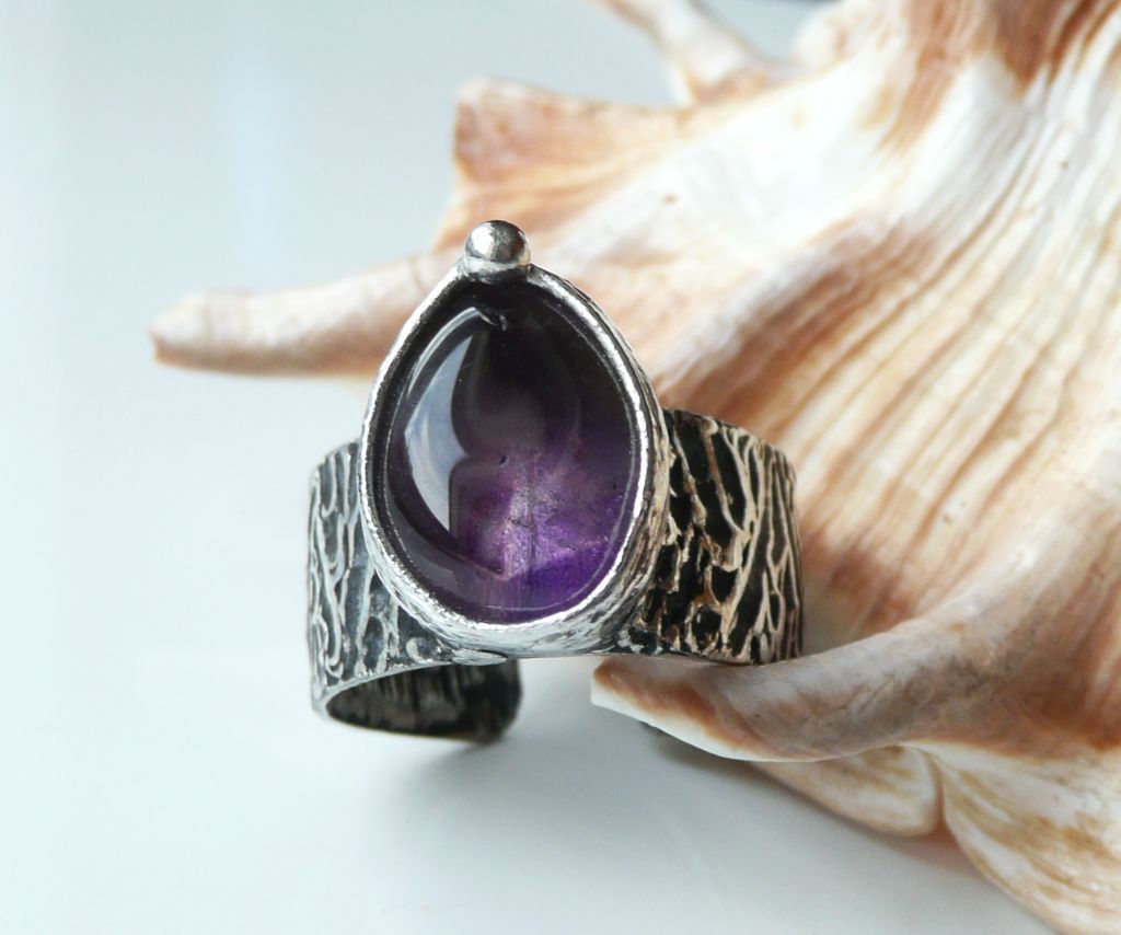 Noční bouře.. (ametyst)