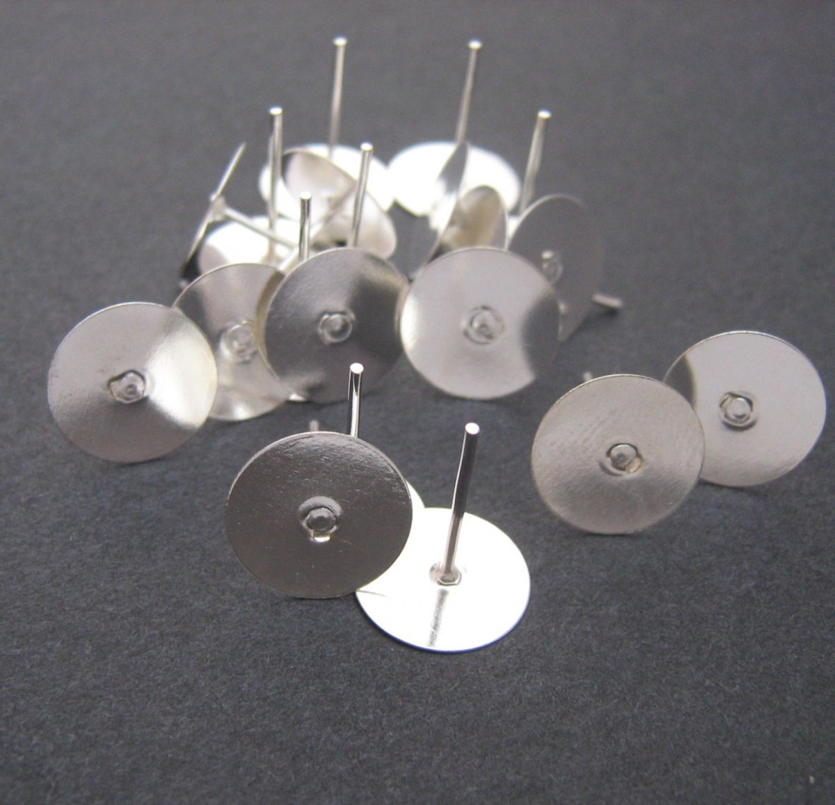 Puzety 10 mm - 10 ks