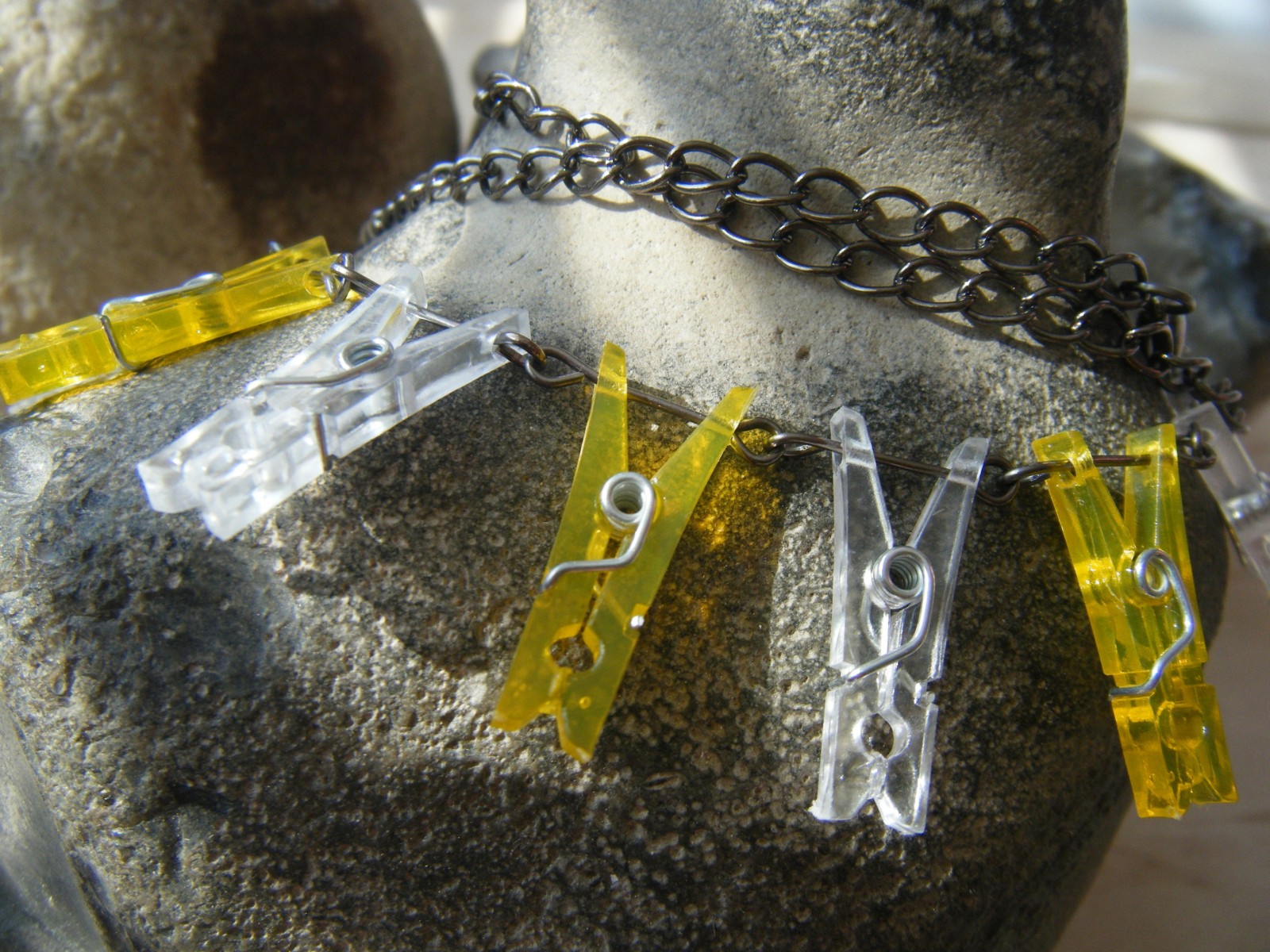 Bez kolíčků ani ránu.... ve žluto bílé