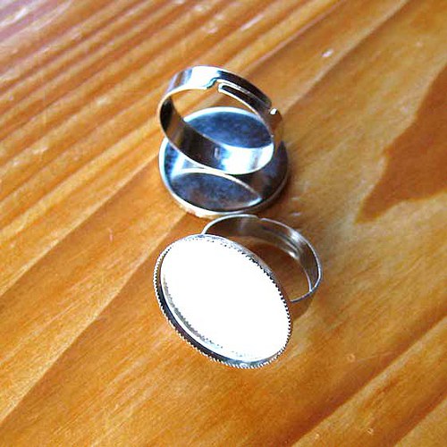 Prsten s Lůžkem 21mm - 1ks - Platinový