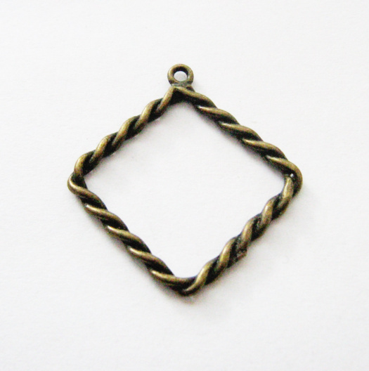 Přívěsek 35 x32 mm 2 ks