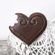 Čokoládová pralinka srdce - magnet