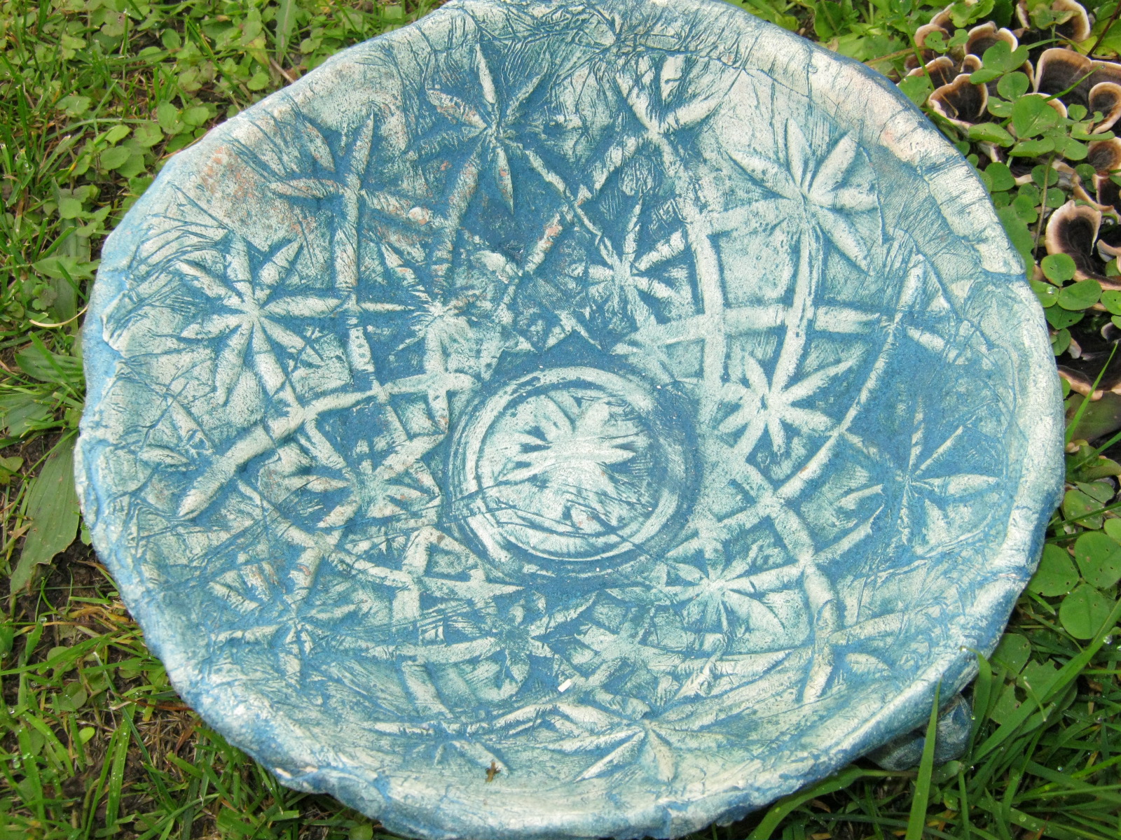 MISA S ORNAMENTYVYTLAČOVANÁ MÍSA