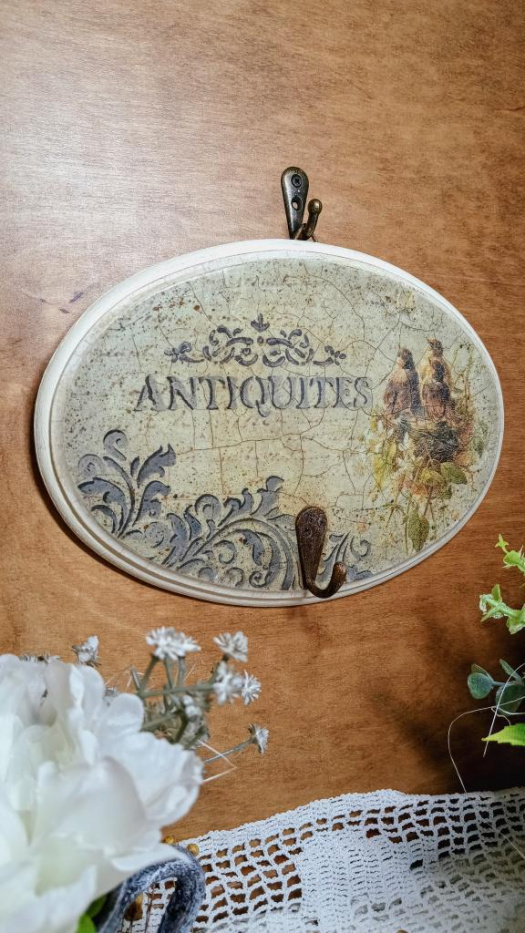 "Ptáčci antiquites" věšák