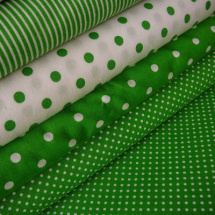 Bavlněná látka - metráž - bílý puntíček na zelené - š. 150 cm