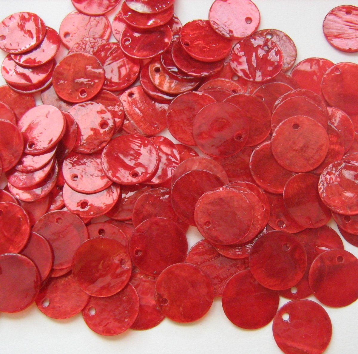 Perleťové penízky 15 mm 8ks.