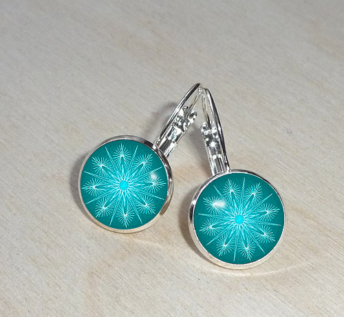  Náušničky z pryskyřice