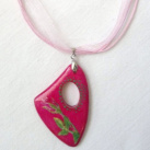Poupě růže- dřevěný náhrdelník