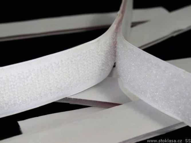 Zip suchý samolepící stříhaný 