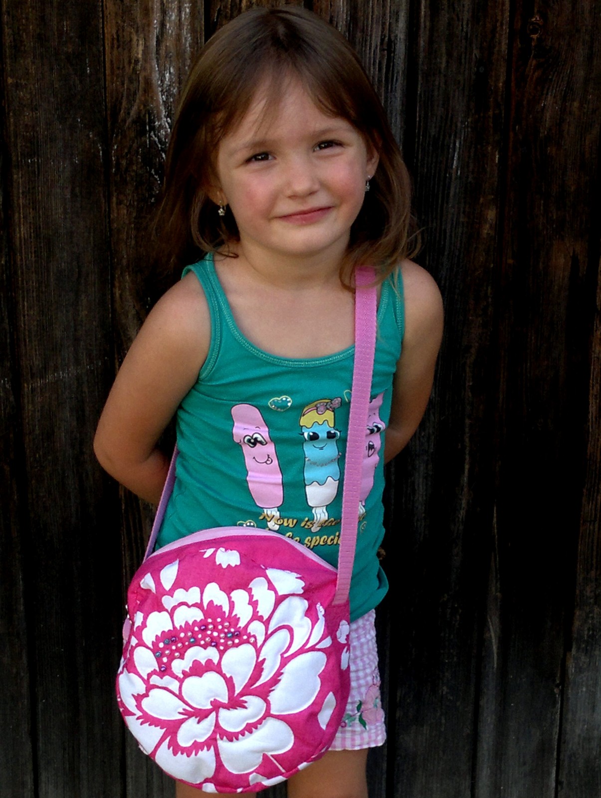 Růžová květinová kabelka pro malé slečny