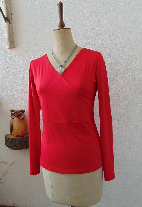 Překřížené tričko  - barva červená S - XXXL