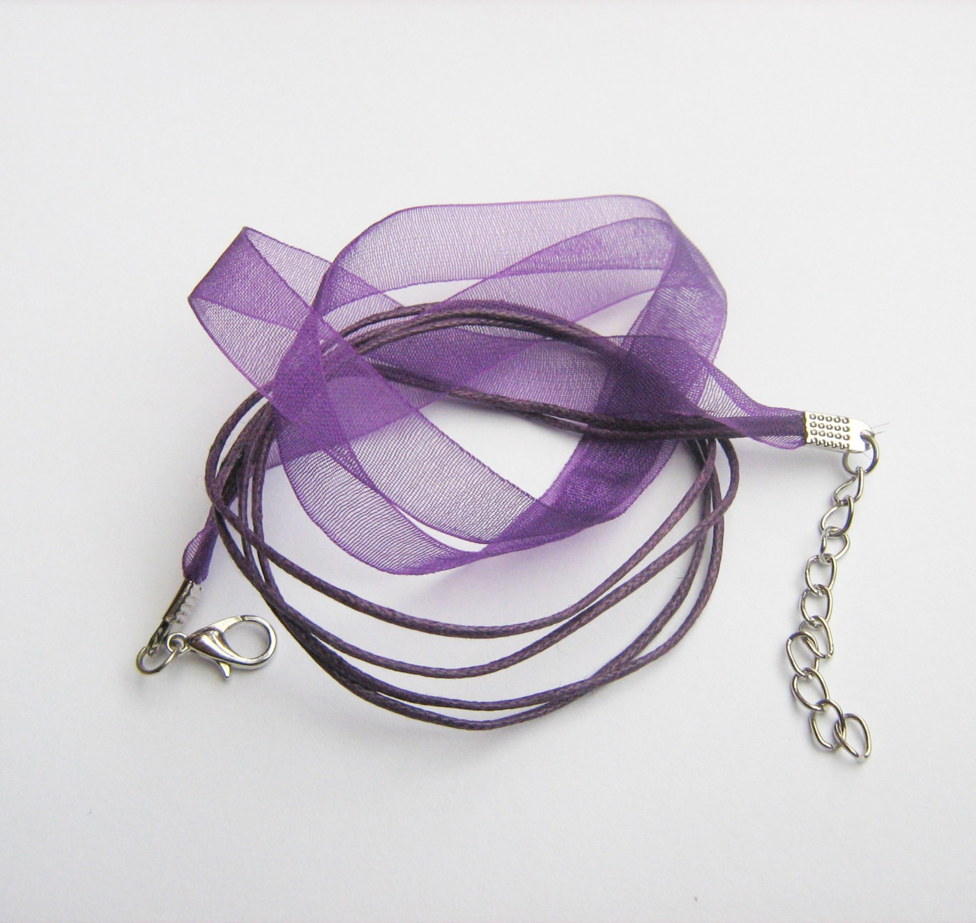 Voskové šnůrky a organza 1 ks