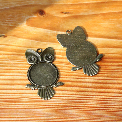 Lůžko 25mm Sova - 1ks - Bronzová