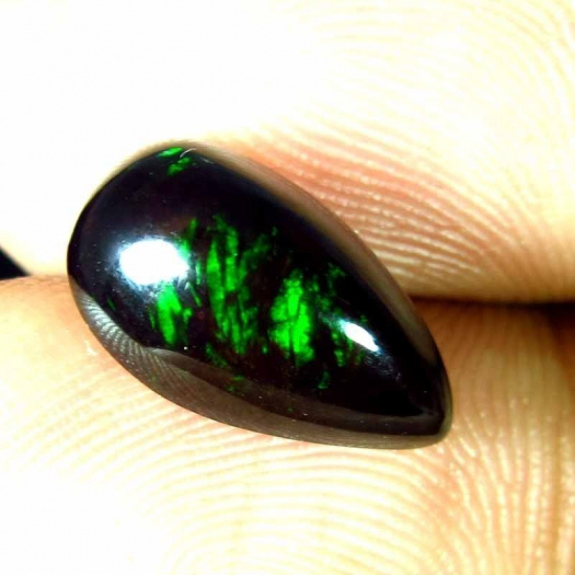 Etiopský černý opál 2.35 cts