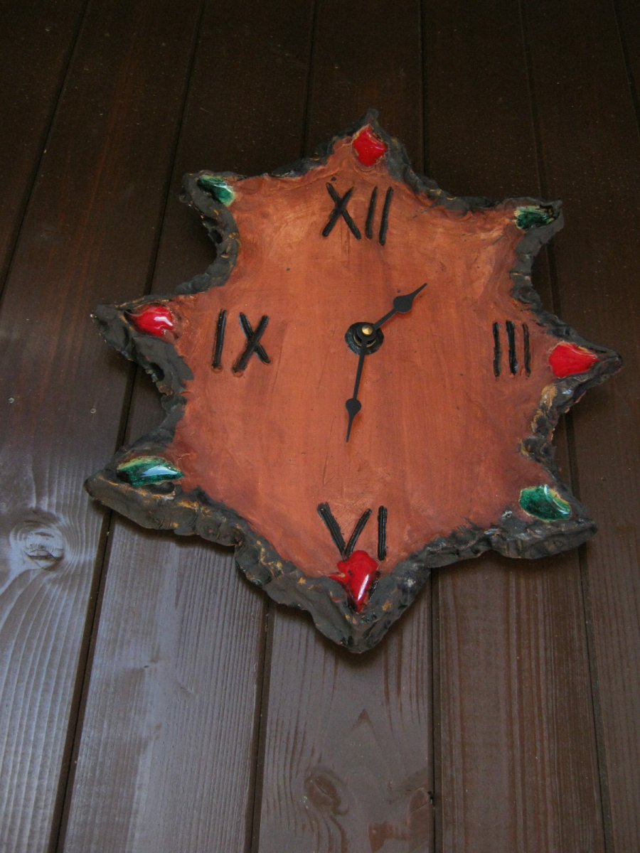 hodiny nástěnné keramické