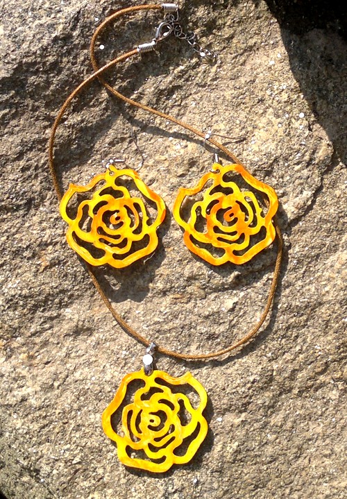 Žlutooranžové růže