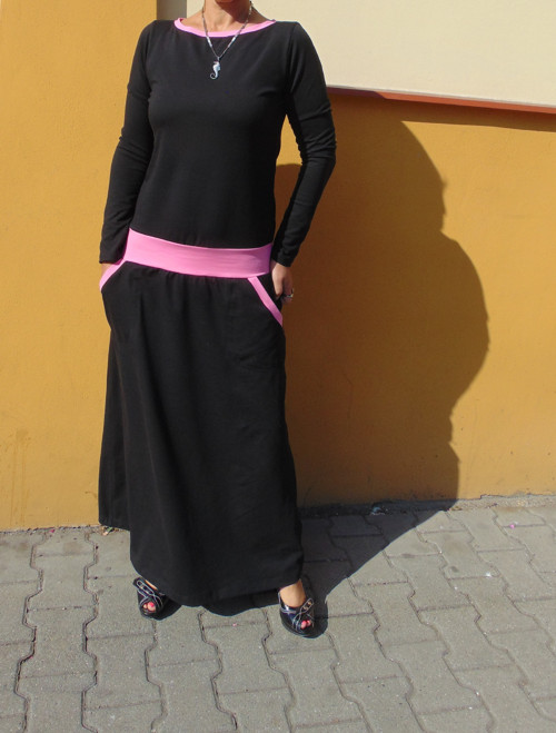 Dlouhé šaty černé s lodičkovým výstřihem S - XXXL