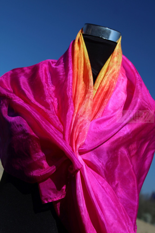 Hedvábný šátek Fuchsiová