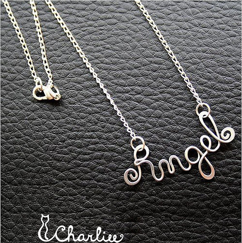 NÁHRDELNÍK - Angel - tepaný - na řetízku - chirurgická ocel