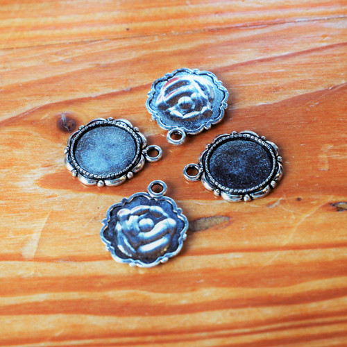 Lůžko Kulaté Zdobené 13mm - 2ks - Platinové