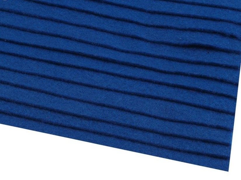 Filc 20x30 cm - královsky modrý.