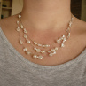 Bílý perličkový třířadý náhrdelník - srdce - delší
