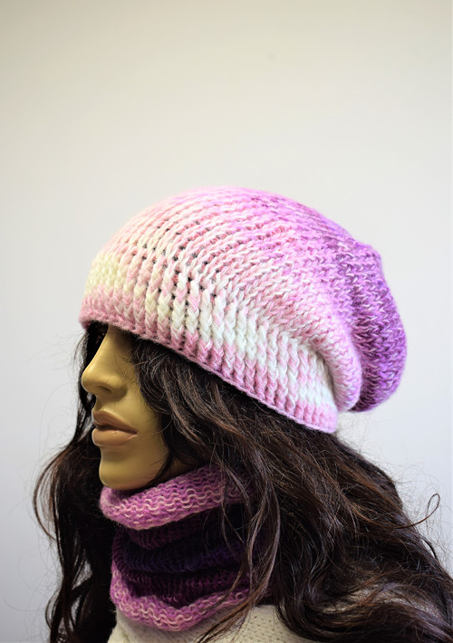 SET ČEPICE A NÁKRČNÍKU 1578